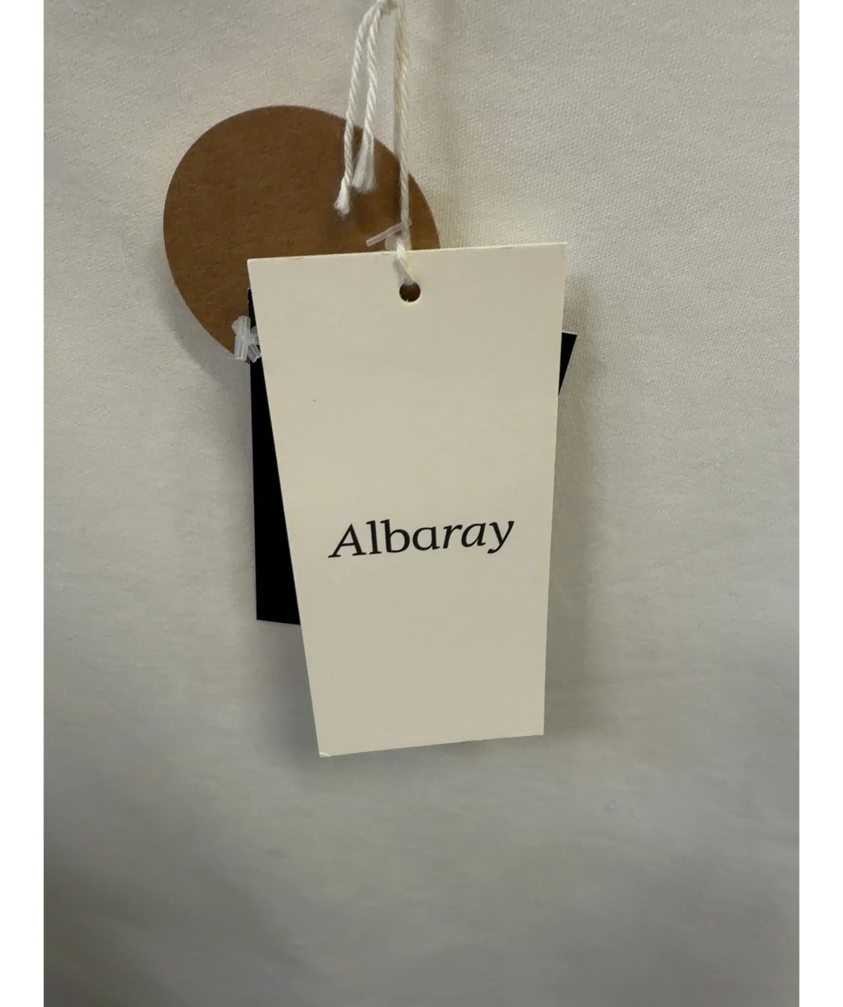 Albaray White Off Shoulder T Shirt, size UK 8 — detail