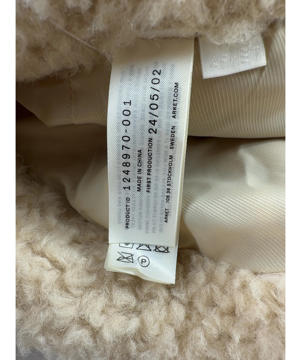 ARKET Beige Pile Hat — label