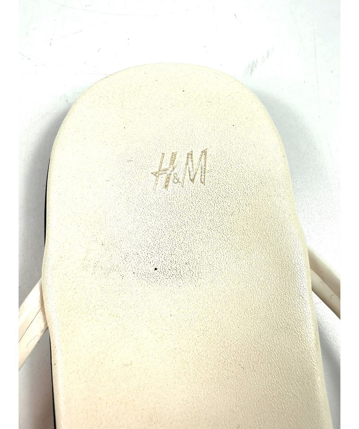 H&M White Colour, size UK 6 EU 39 👠 — care label