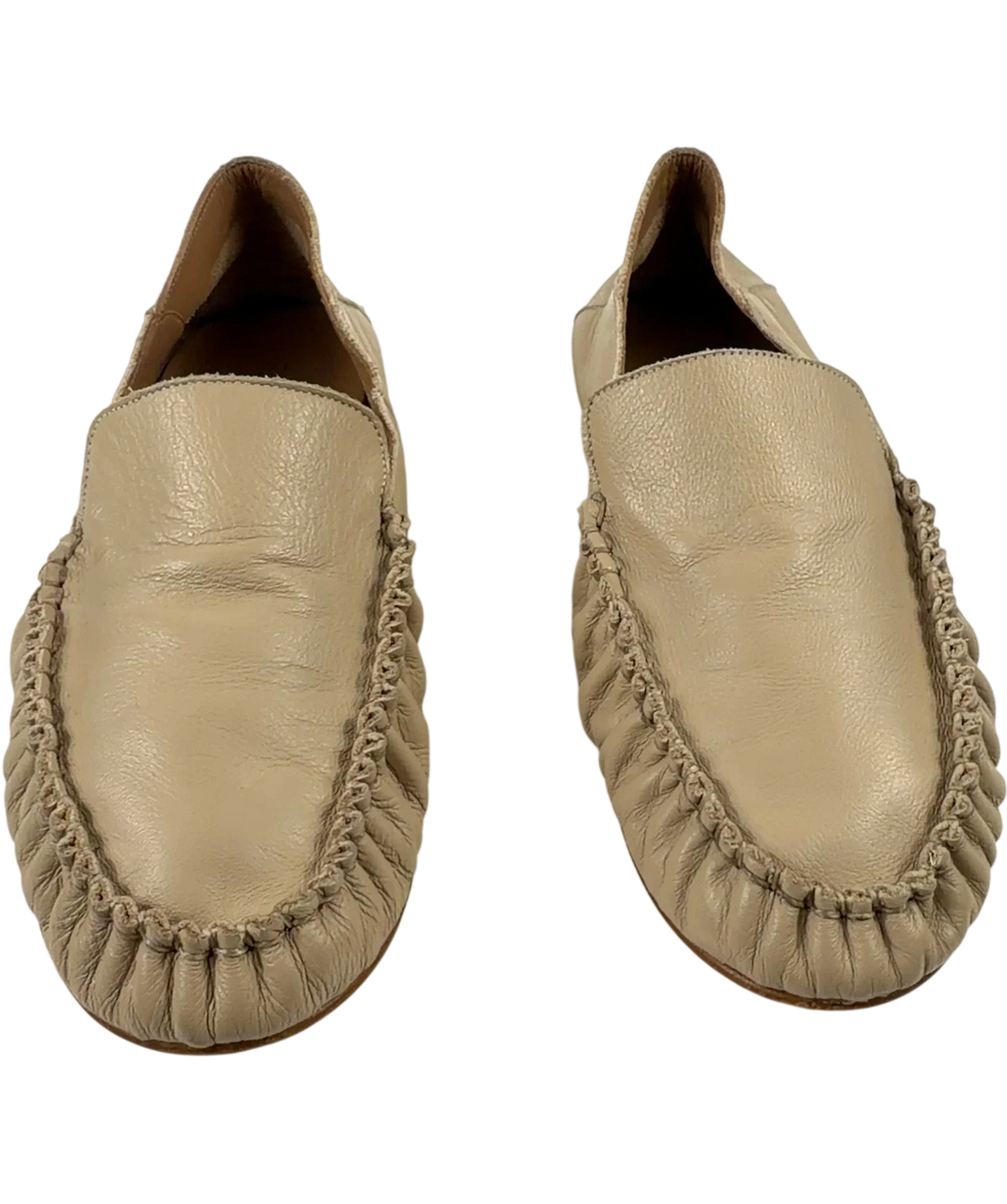 Flattered Beige Bon Bon Loafer, size UK 6 EU 39 👠 — detail