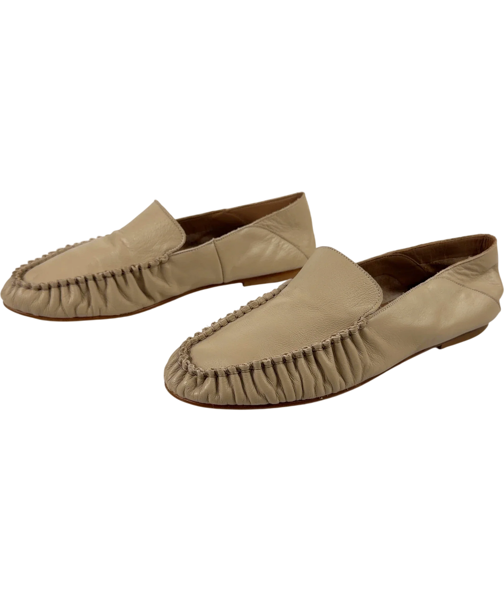 Flattered Beige Bon Bon Loafer, size UK 6 EU 39 👠 — label