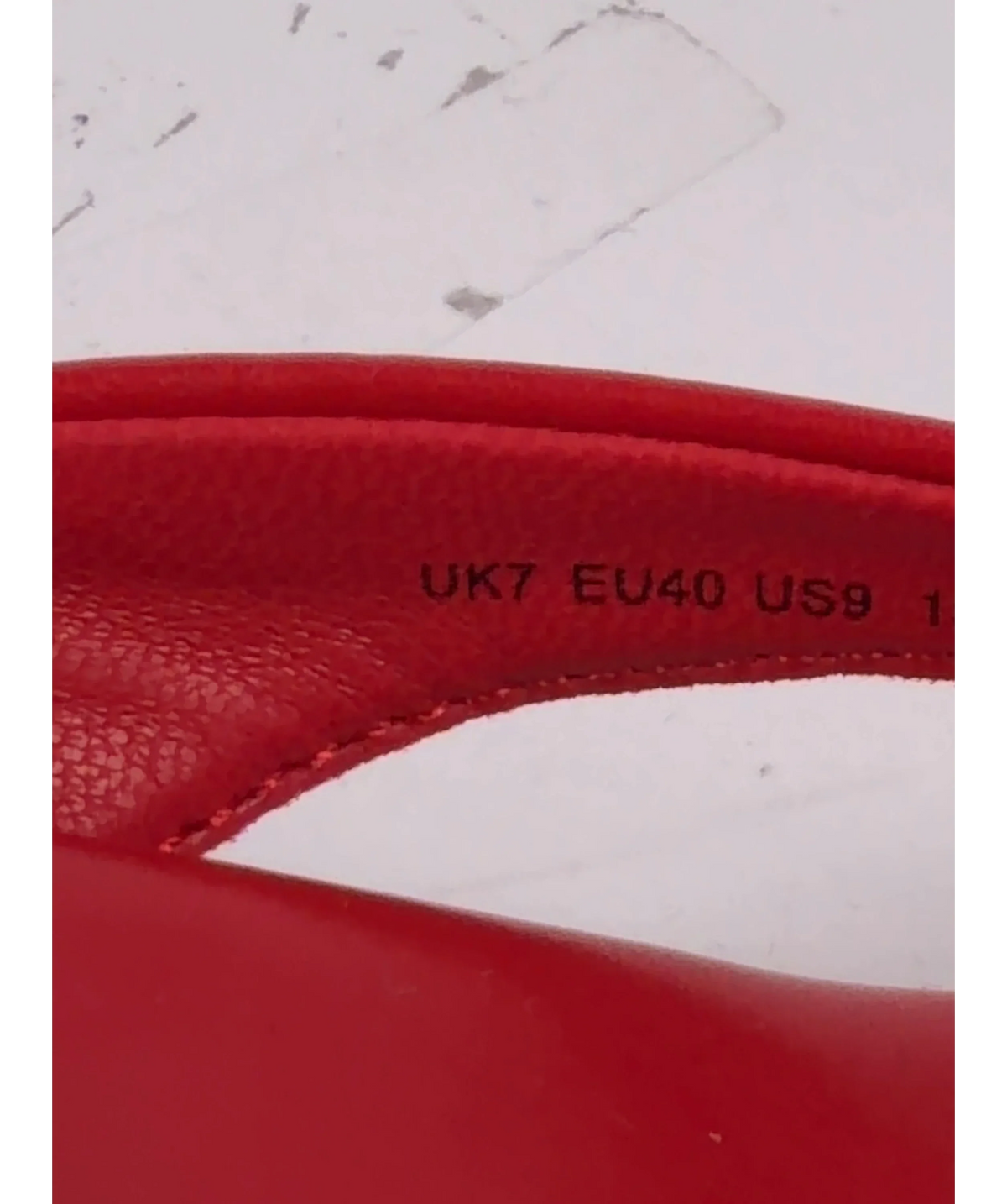 ASOS Red Colour, size UK 7 EU 40 👠 — fabric detail