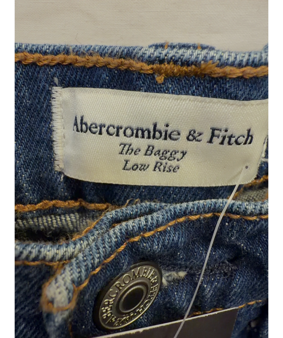 ABERCROMBIE & FITCH Blue The Baggy Low Rise, size W23 — detail