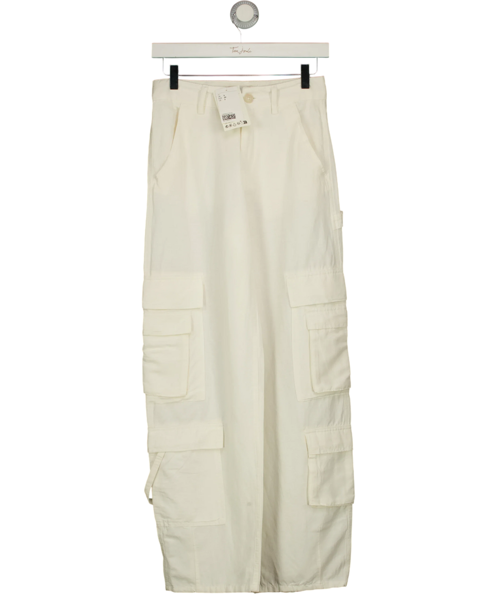 H&M White linen blend cargo trousers, size UK 6 — front