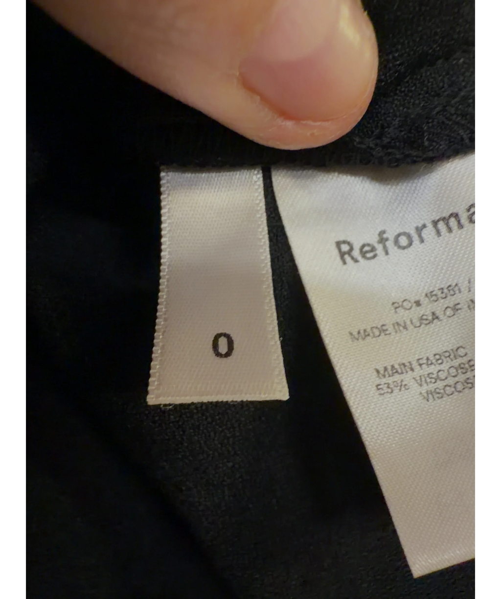 Reformation Black Colour, size UK 4 — care label