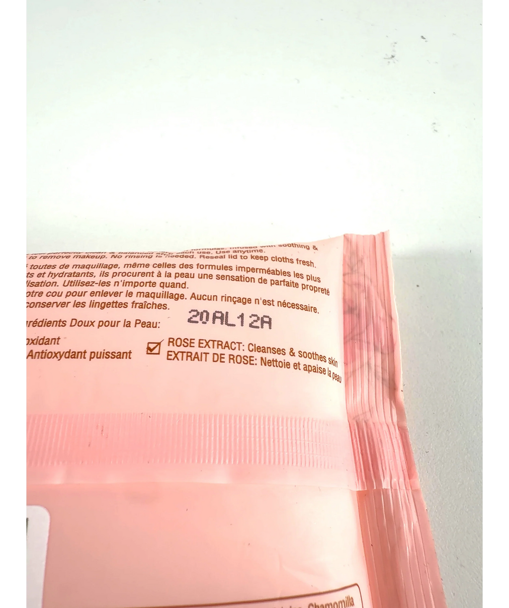 PIXI Makeup Melting Cleansing Cloths, size x 10 — detail
