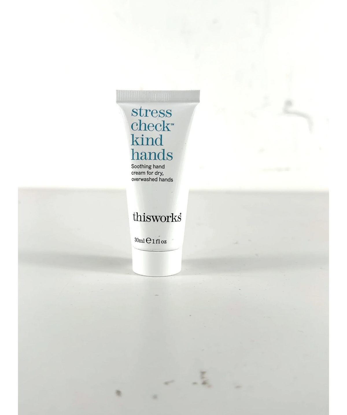 This Works Stress Check Kind Hands, size 30ml — detail