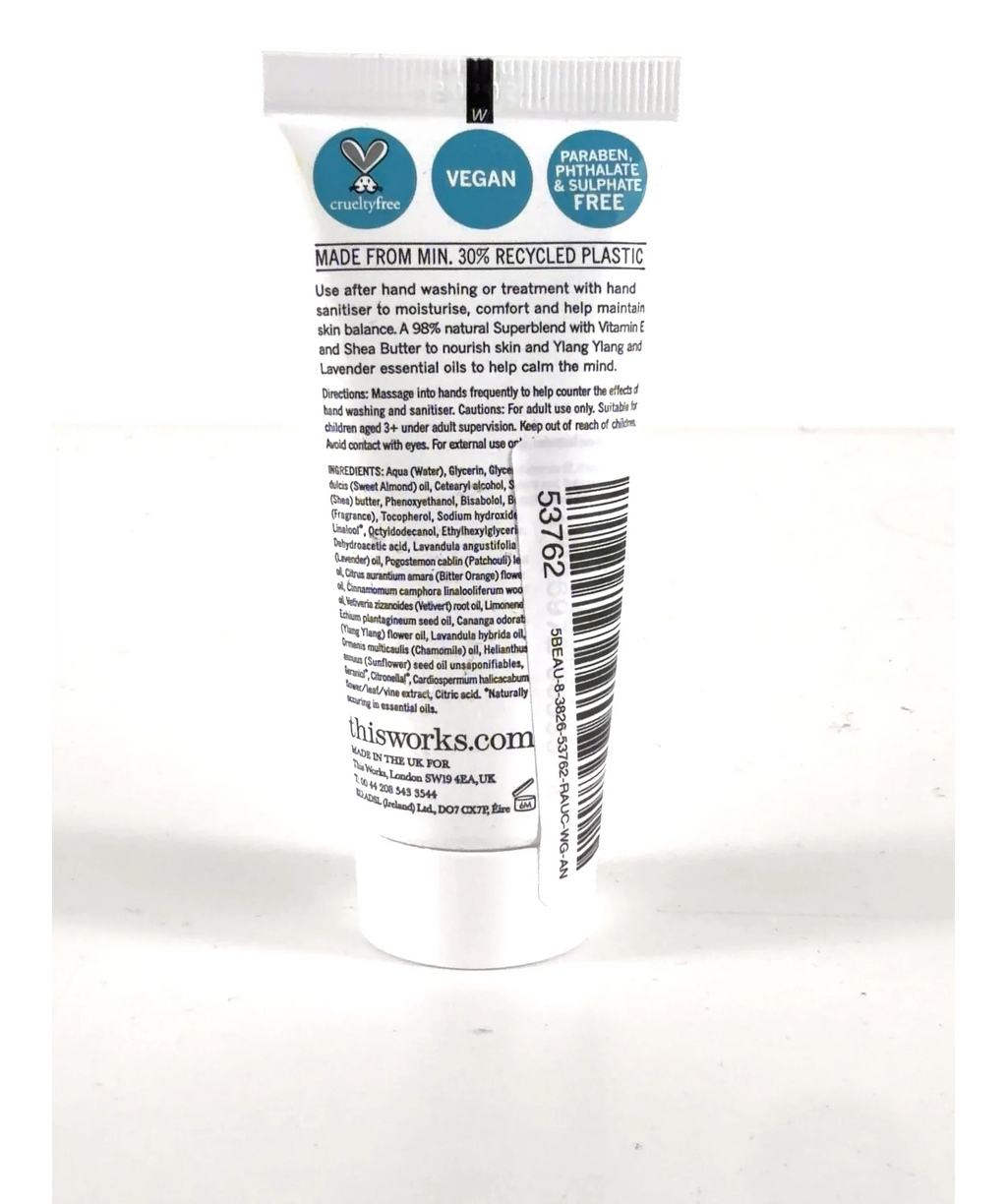 This Works Stress Check Kind Hands, size 30ml — fabric detail