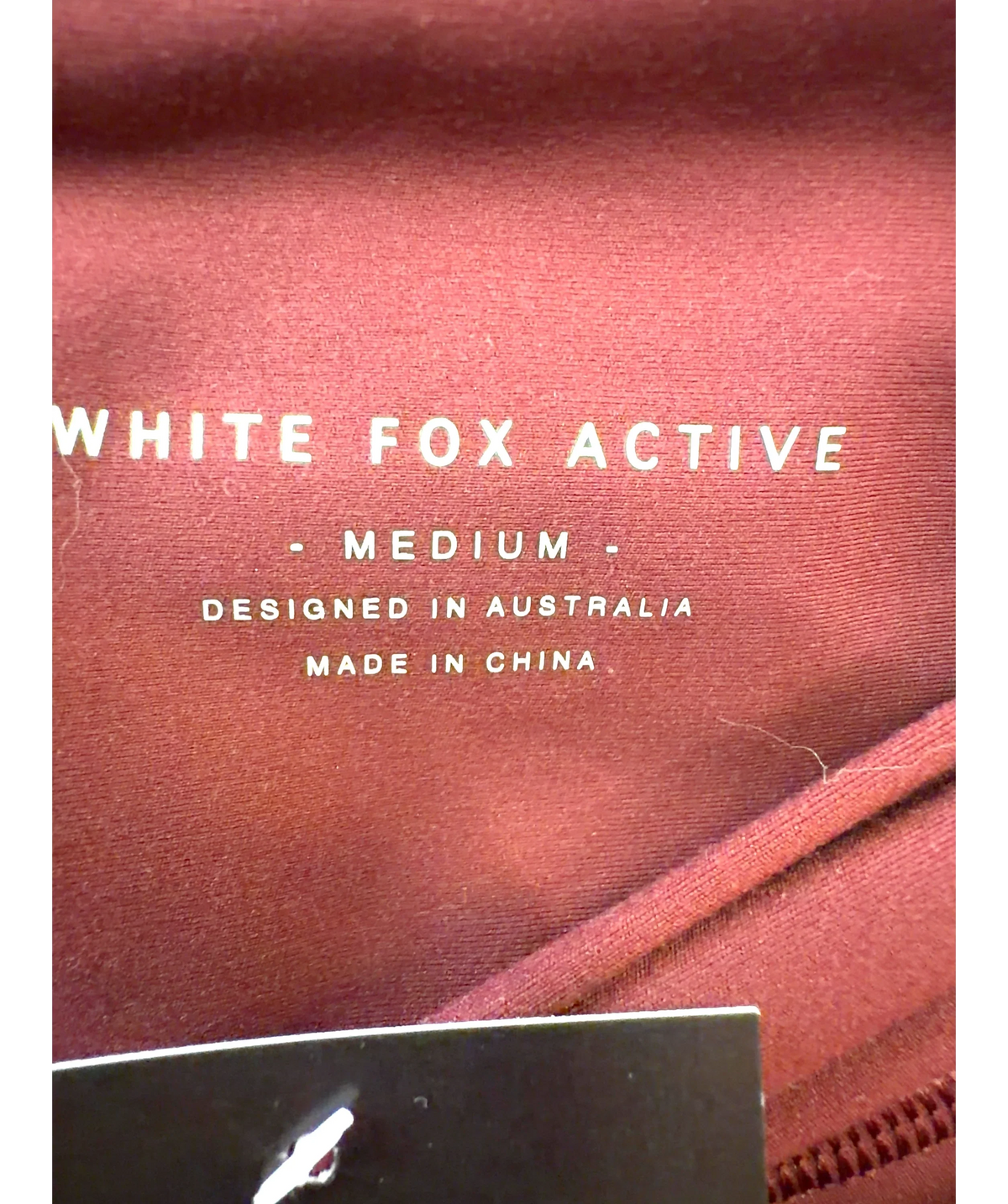 WHITE FOX Red Colour, size UK M — detail