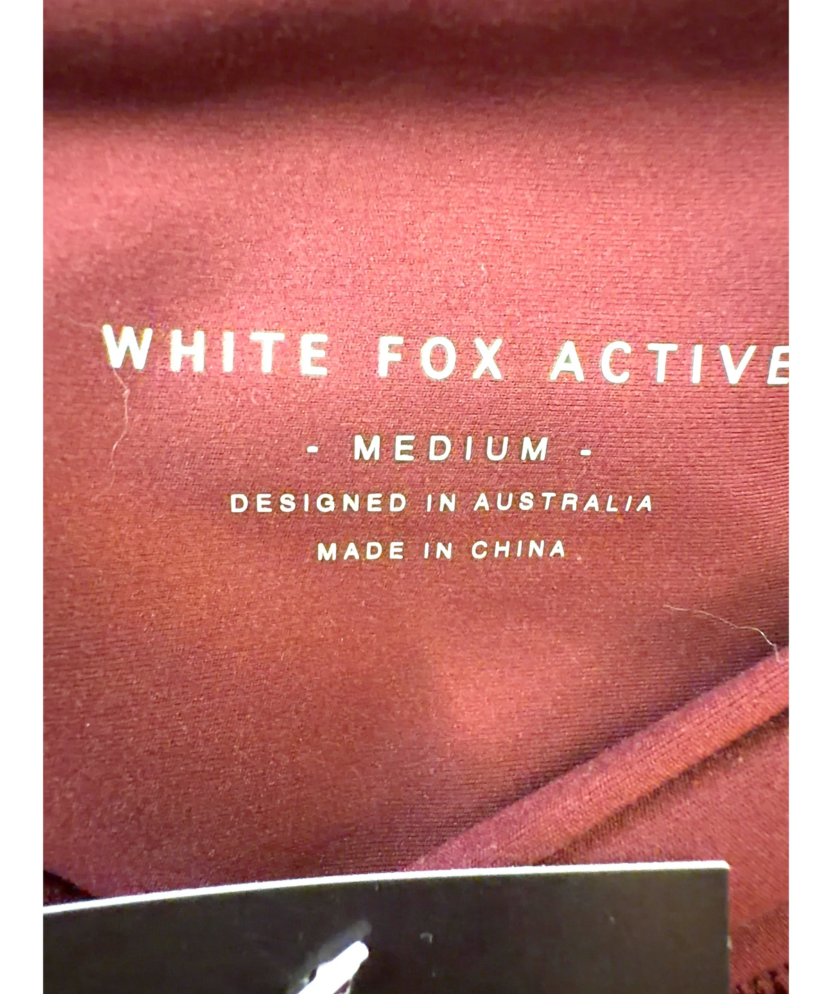 WHITE FOX Red Colour, size UK M — care label
