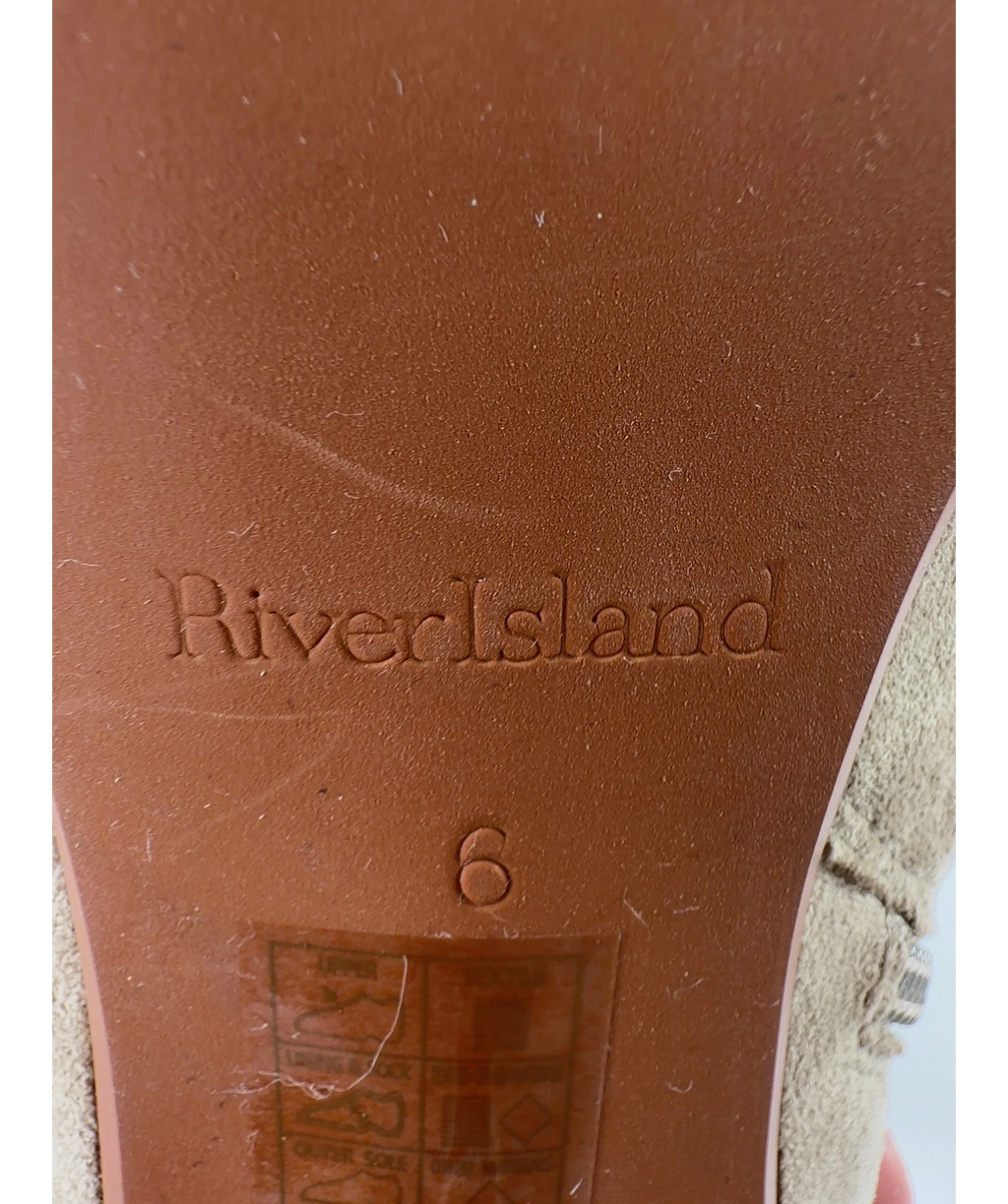 River Island Beige faux suede kitten heel boot, size UK 6 EU 39 👠 — care label