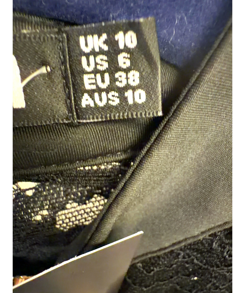 MURCI Black Colour, size UK 10 — care label