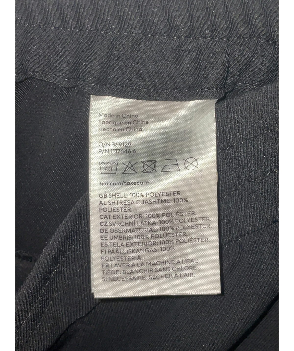 H&M Black Colour, size UK 10 — label
