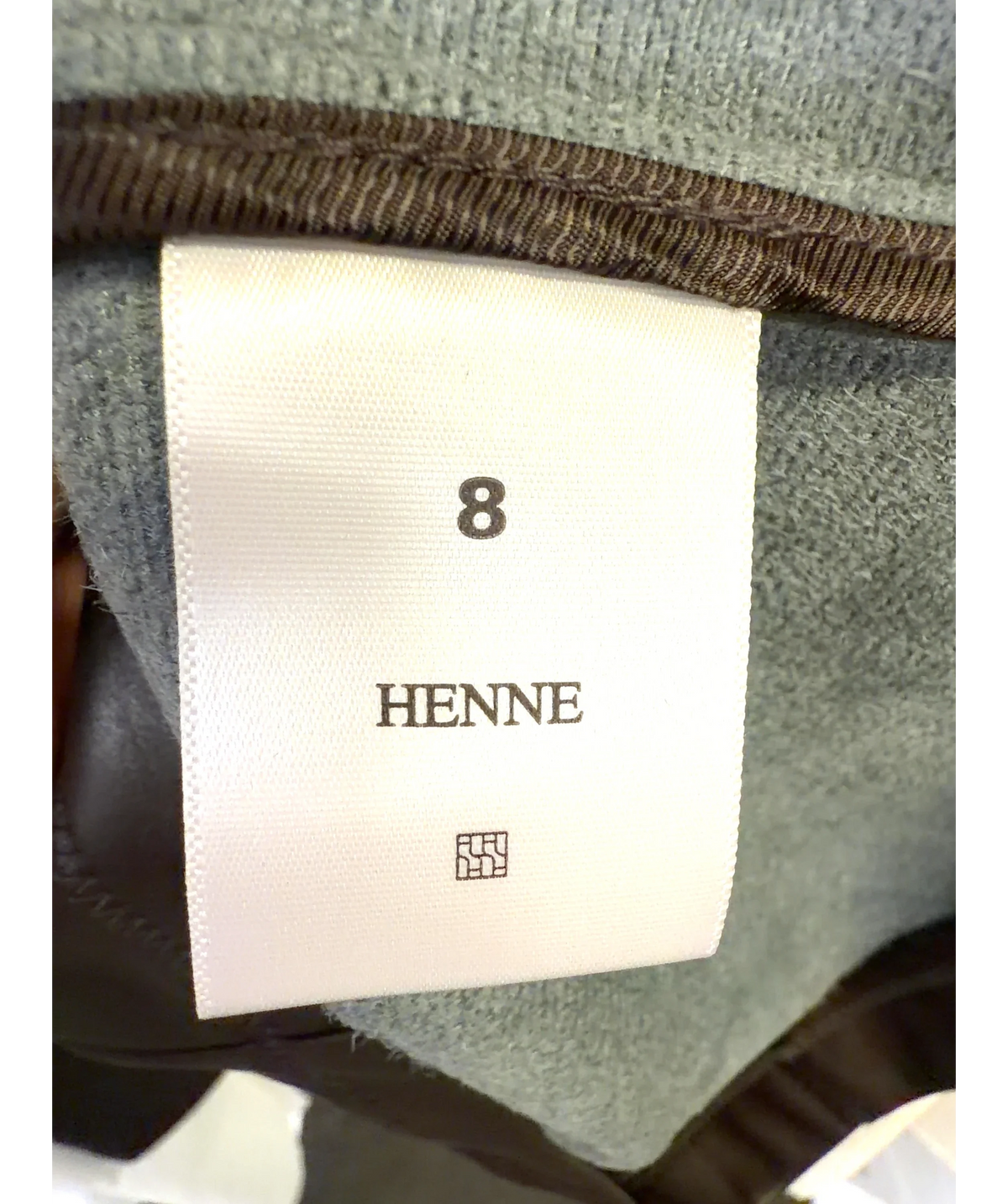 HENNE Brown Colour, size UK 8 — care label