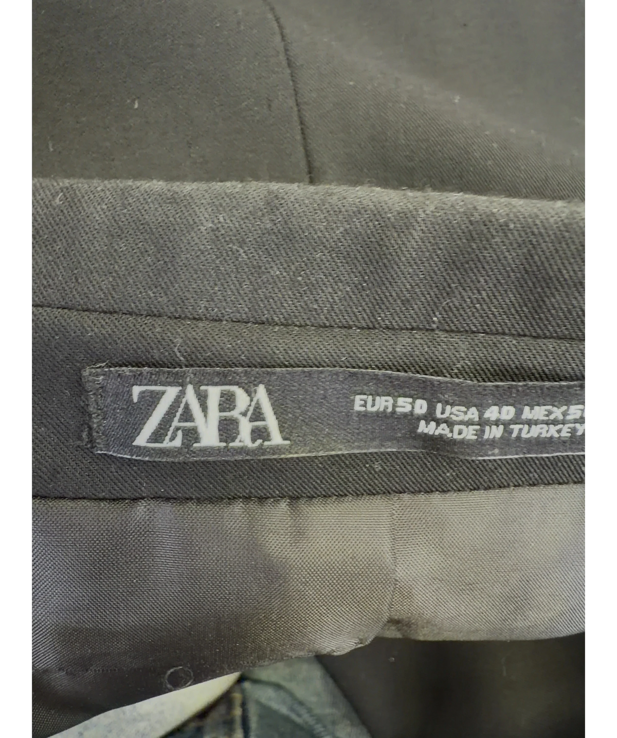 ZARA Black Colour, size UK 40" CHEST — detail