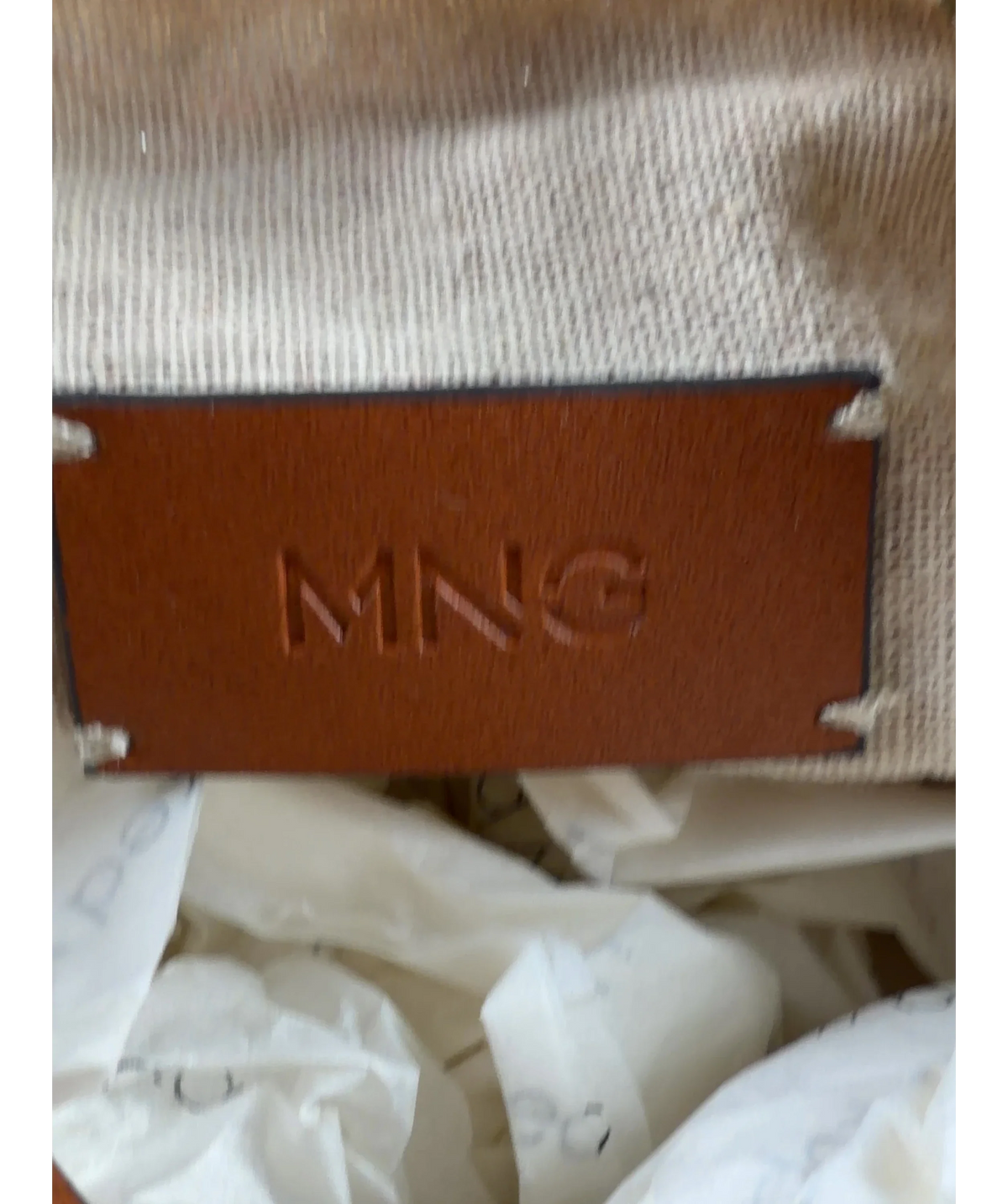 MANGO Beige Colour — label