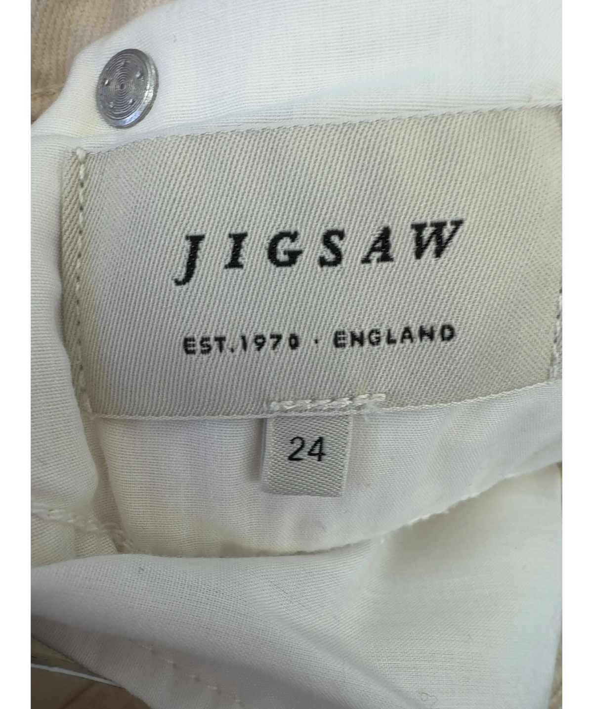 Jigsaw Cream Balfour Long Wide Leg Jean, size W24 — detail