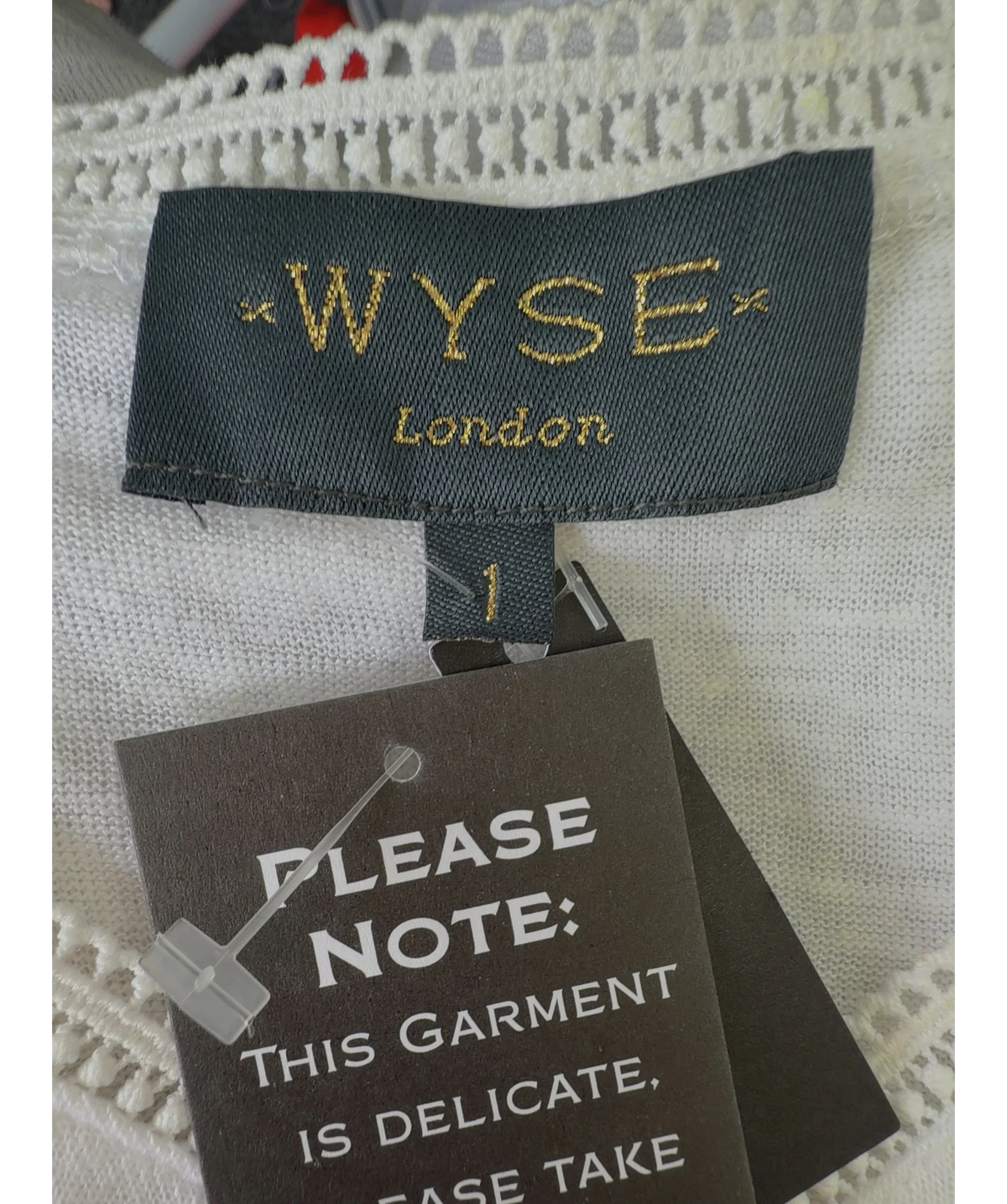 WYSE LONDON White Lily Lace Trim Tee, size UK S — detail