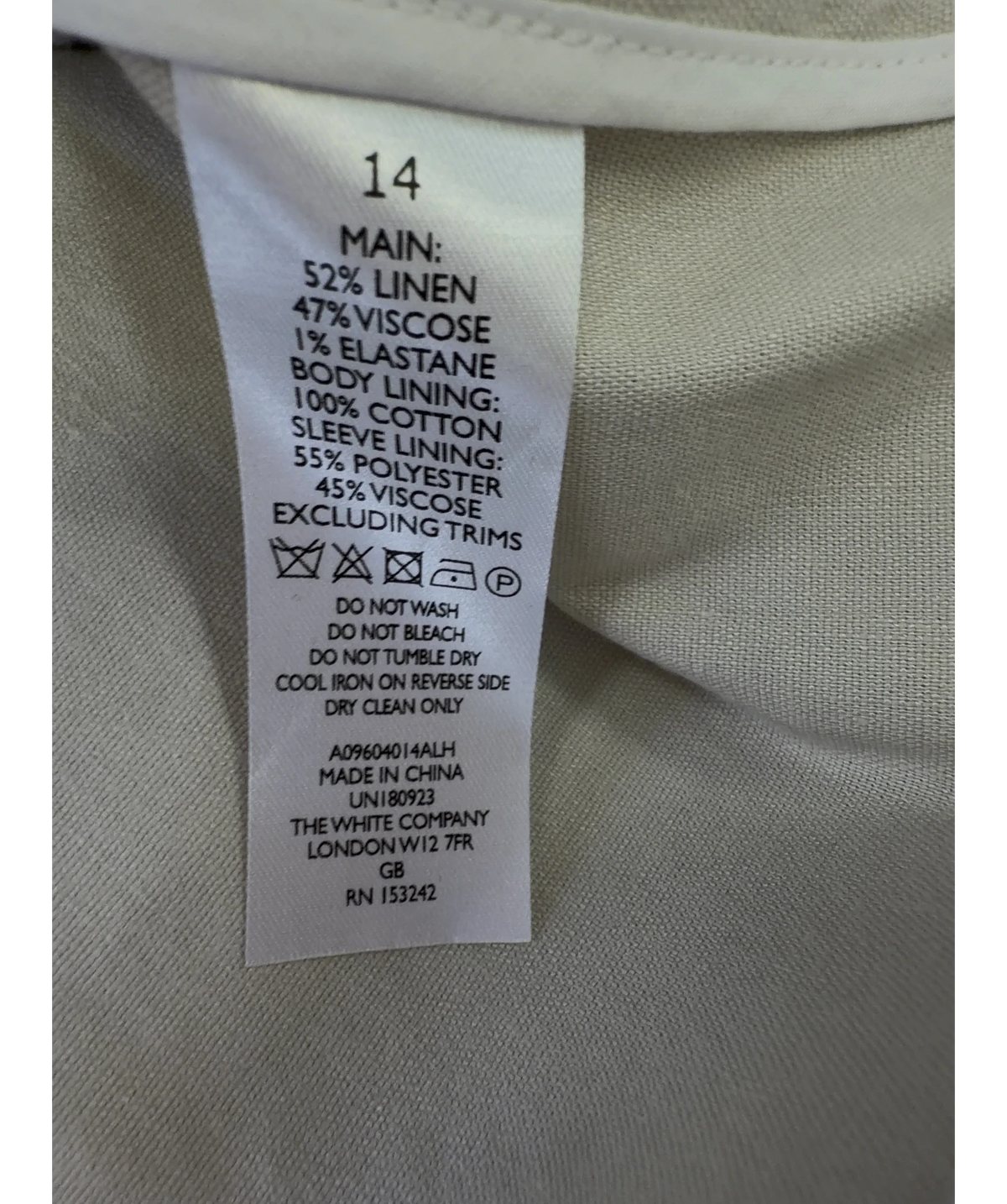 The White Company Beige Colour, size UK 14 — label