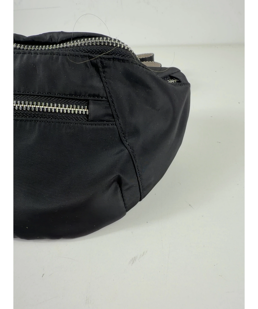 Varley Black Lasson Belt Bag — fabric detail