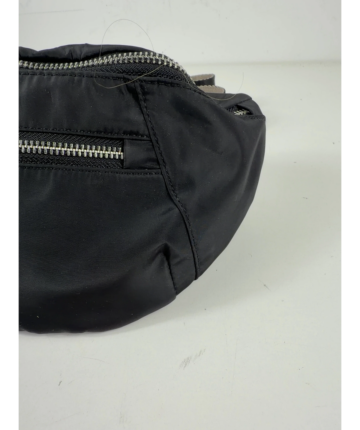 Varley Black Lasson Belt Bag — fabric detail