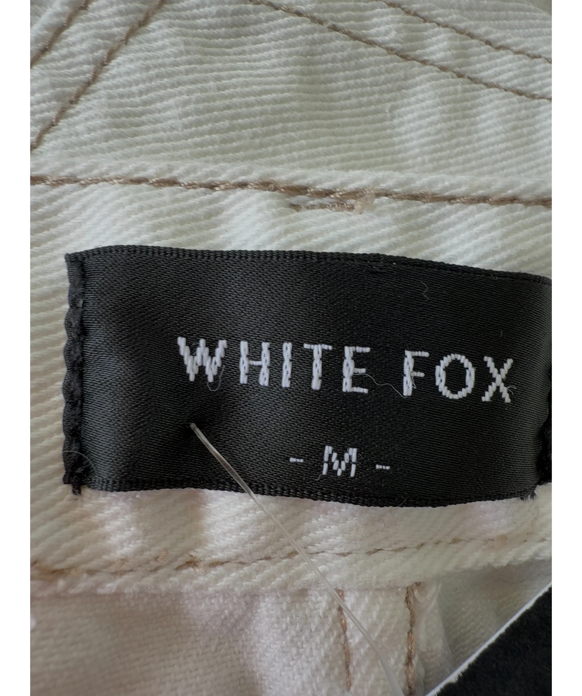 WHITE FOX White Colour, size UK M — detail
