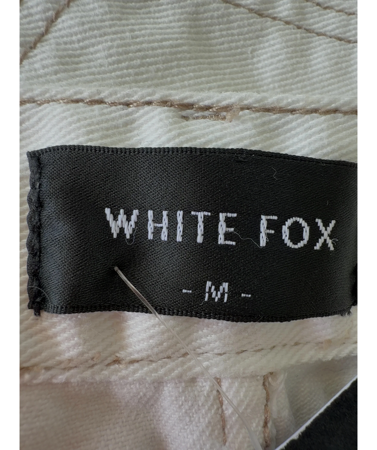 WHITE FOX White Colour, size UK M — care label