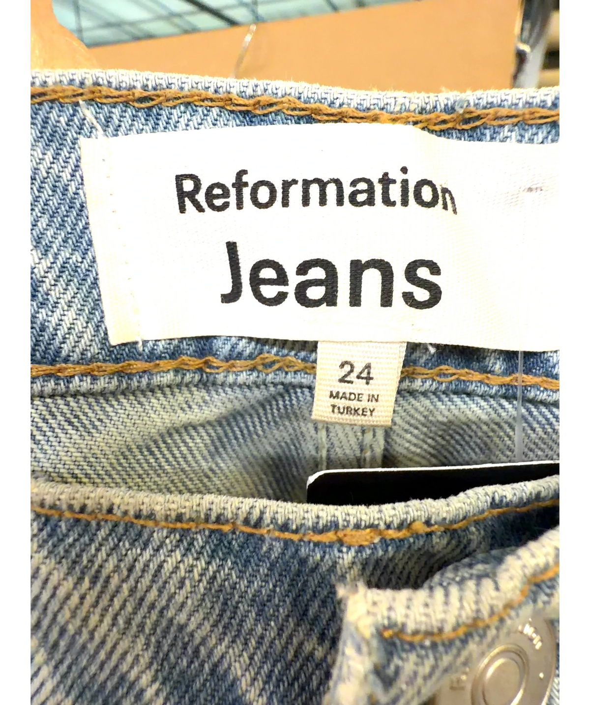 Reformation Blue Wilder High Rise Wide Leg Cropped Jeans, size W24 — detail