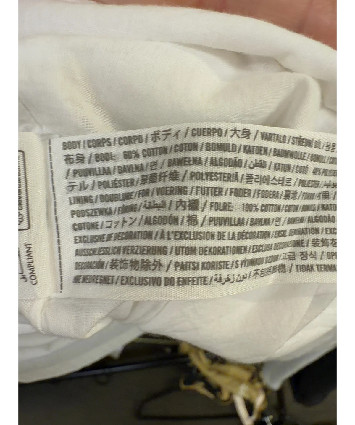 ABERCROMBIE & FITCH White Colour, size UK XS — label
