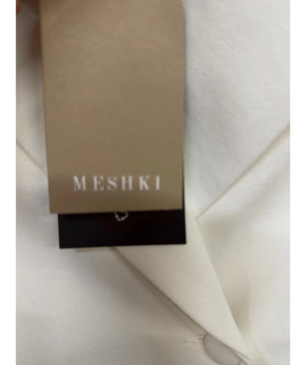 Meshki White Andina Shortsleeve Linen Top, size UK XS — detail