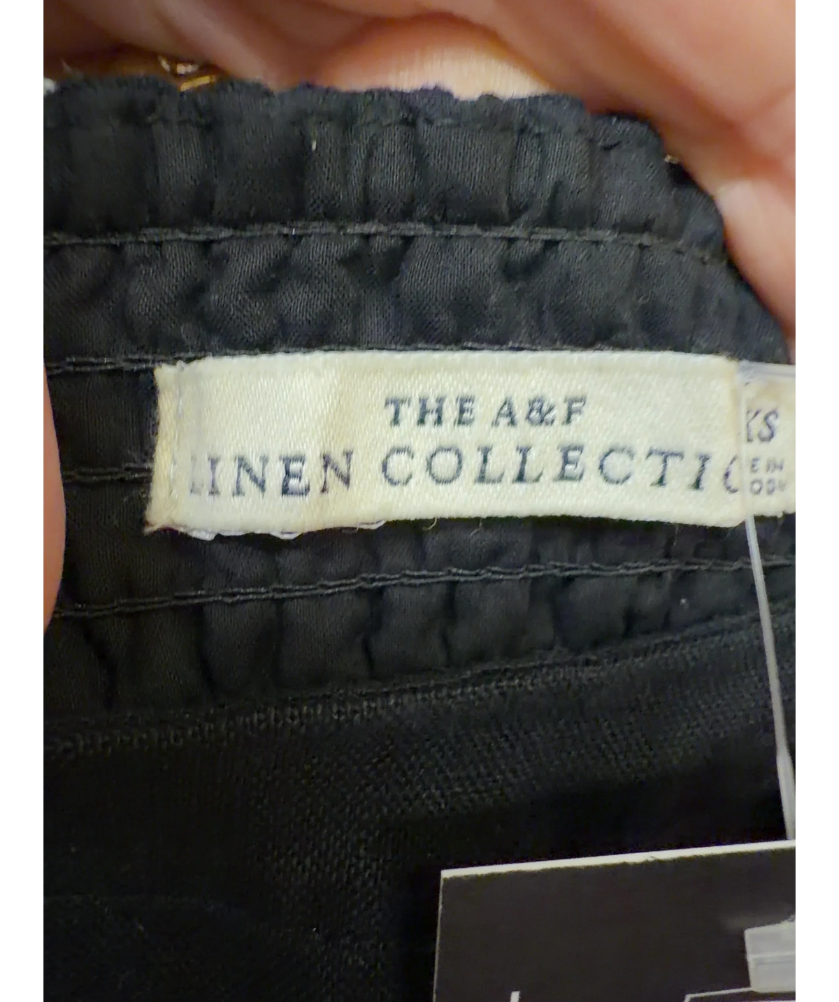 ABERCROMBIE & FITCH Black Colour, size UK XS — detail