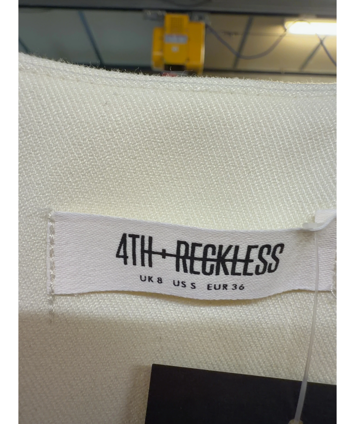 4th & Reckless cream Mila Tailored Cinched Waistcoat, size UK 8 — detail