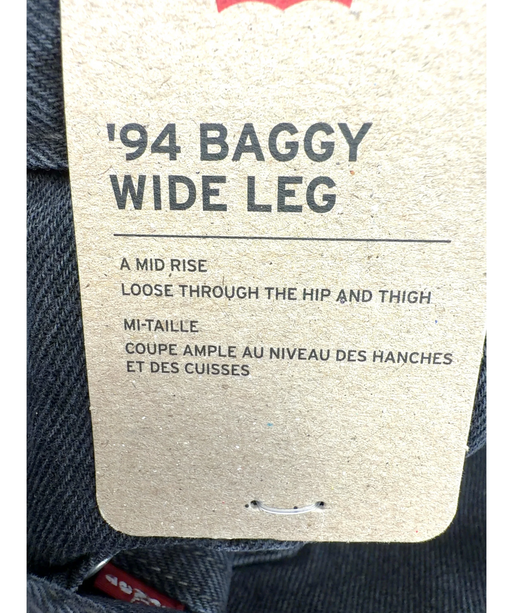 levis black 94 Baggy Wide Leg, size W28 — label