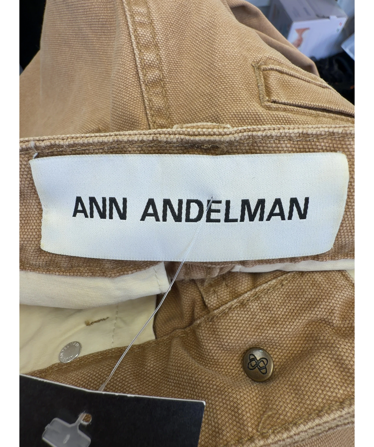 ANN ANDELMAN Beige convertible zip-off cargo trousers, size UK XS — detail