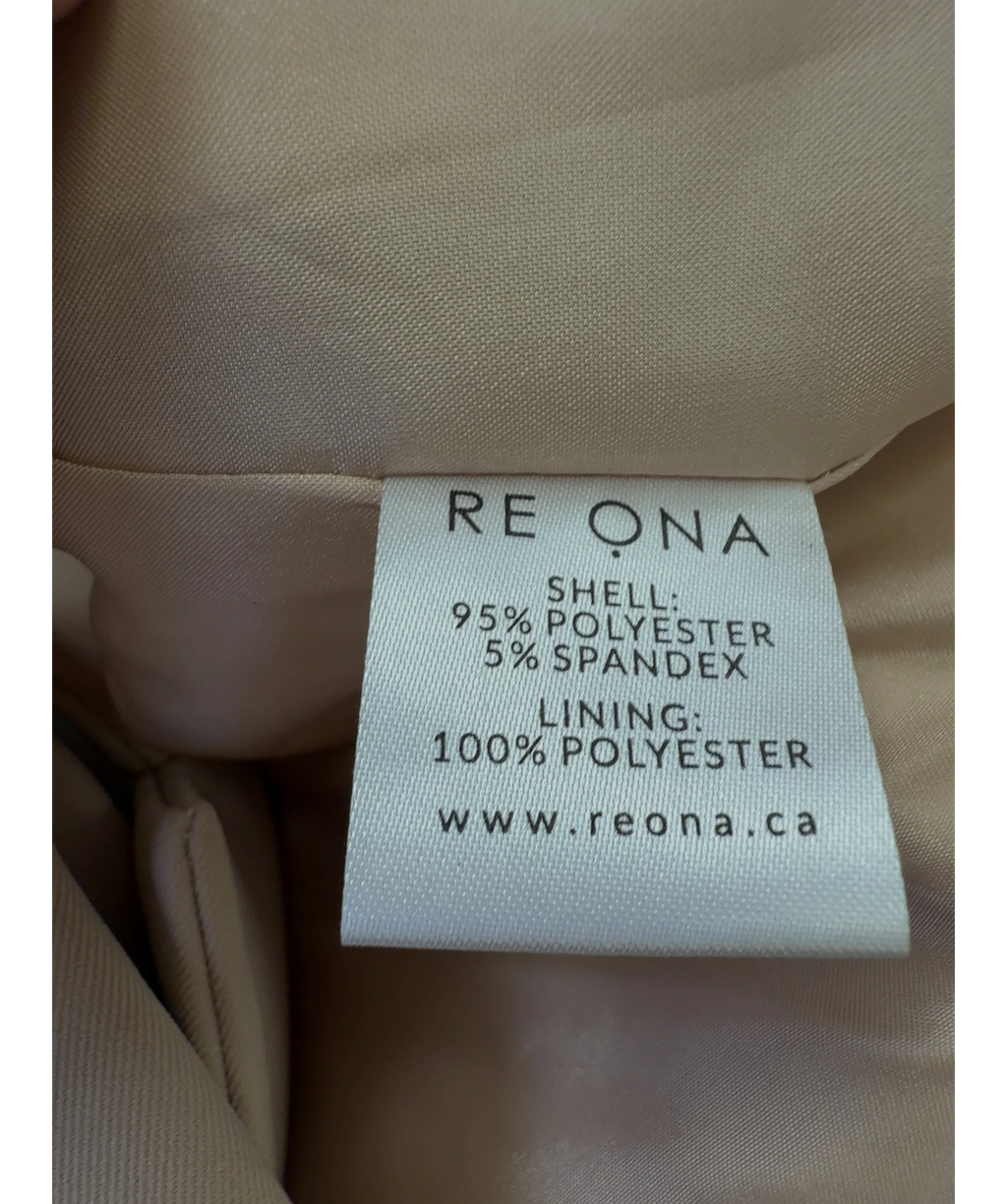 Re Ona Beige Colour, size UK M — label