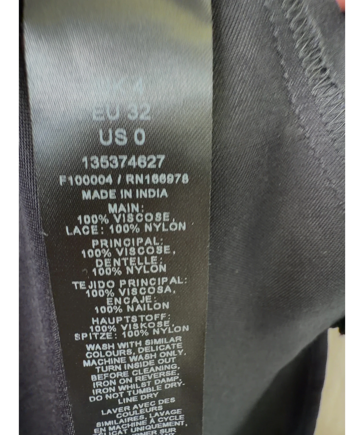 TOPSHOP Black Colour, size UK 4 — label