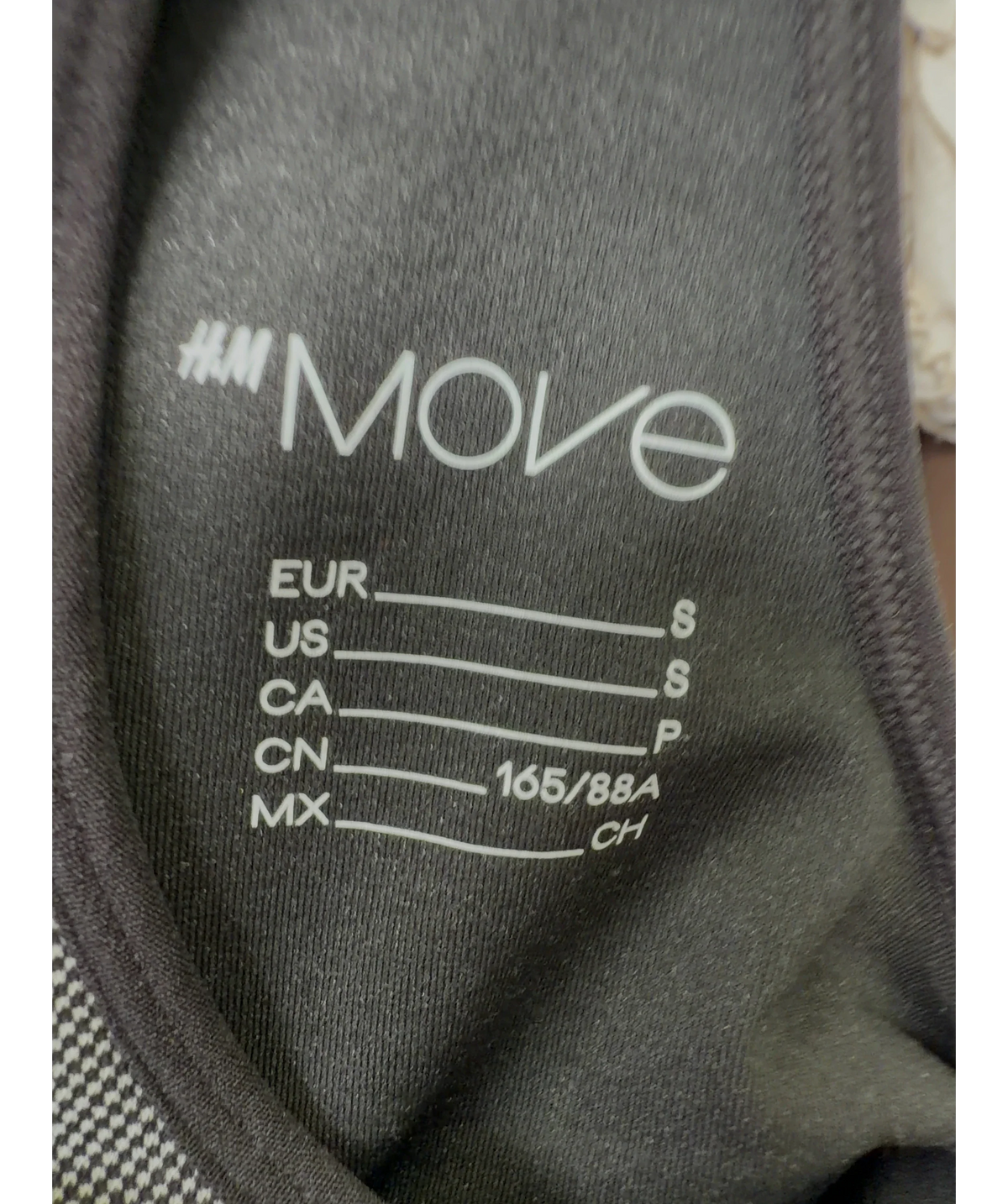 H&M MOVE Black Colour, size UK S — label