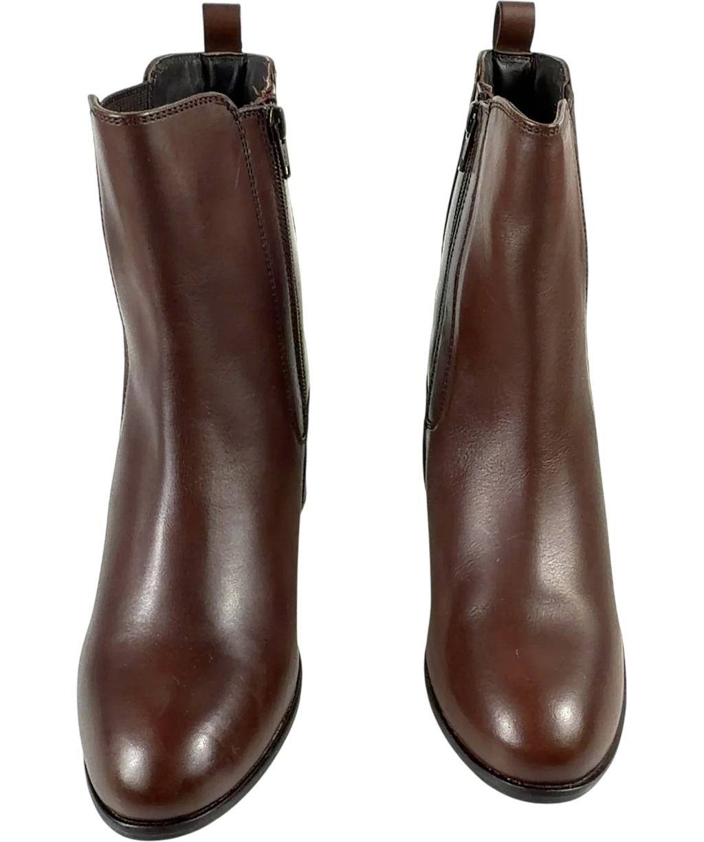 Hush Brown Camellia Heeled Boot, size UK 7 EU 40 👠 — detail