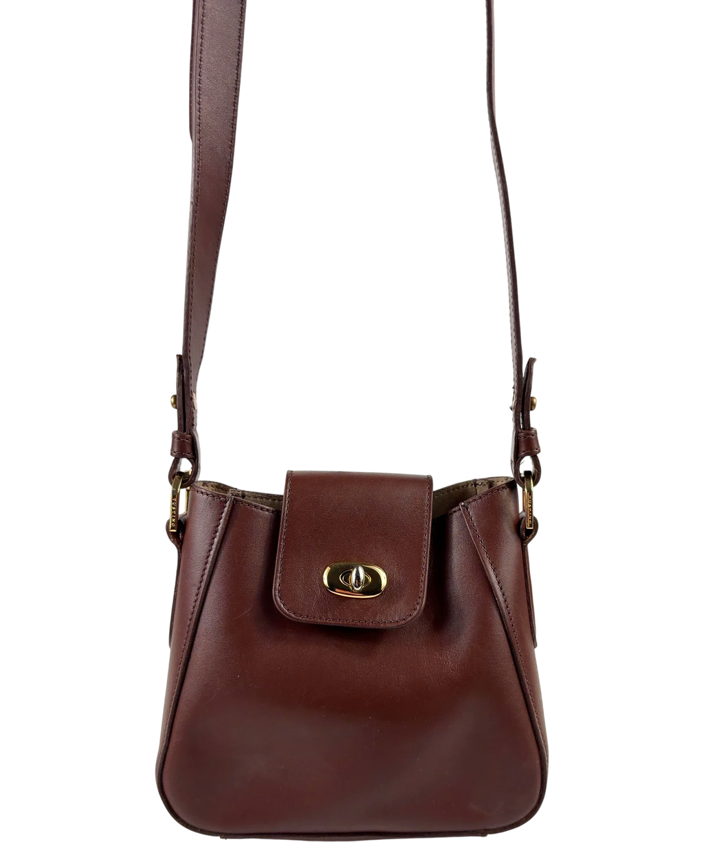 Tusting Brown Colour — front