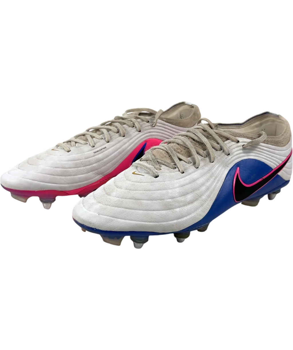 Nike White Tiempo Maestro Elite, size UK 10 EU 44 👞 — label