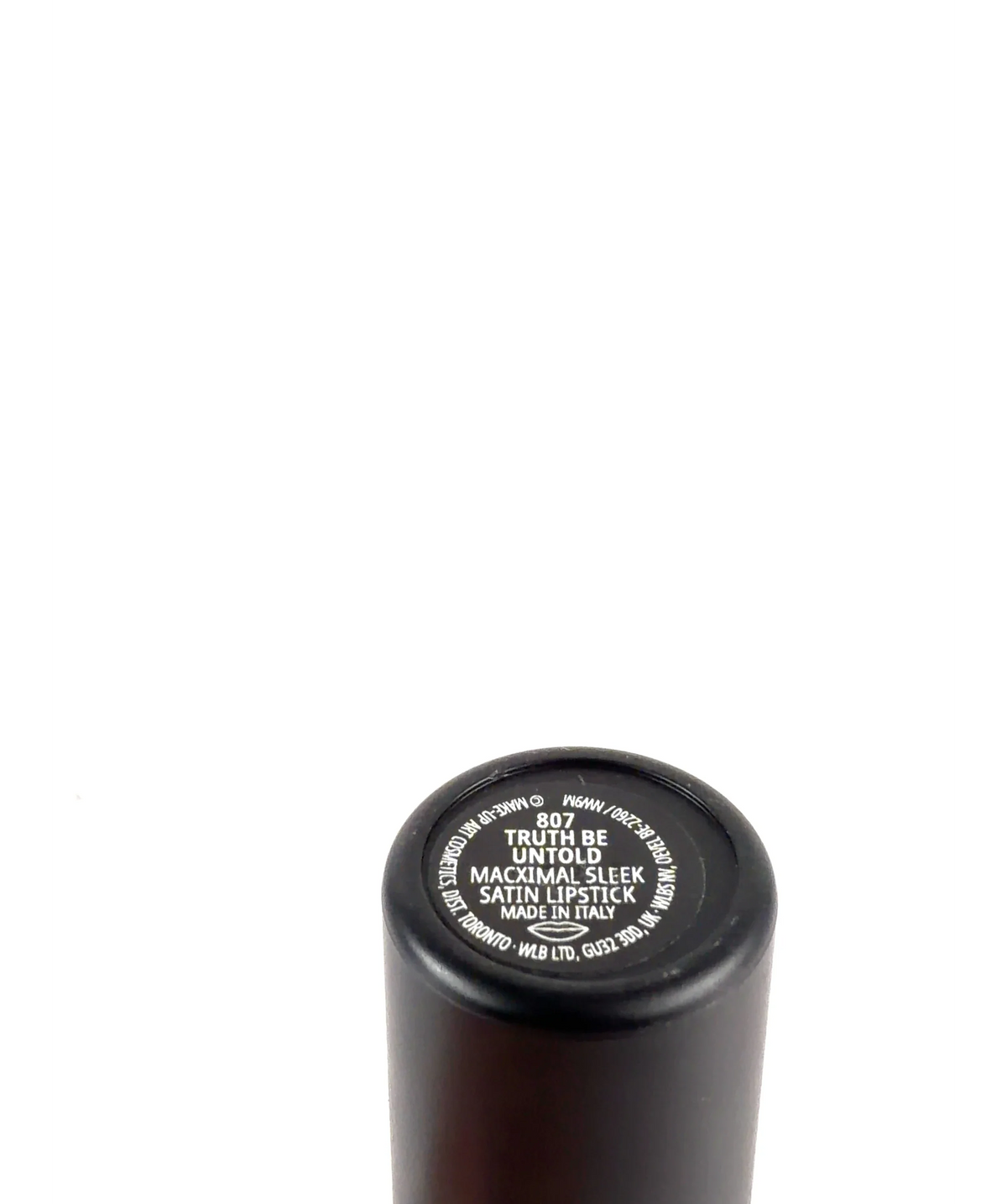 MAC 807 Truth Be Untold Truth Be Untold Lipstick, size 1 — fabric detail