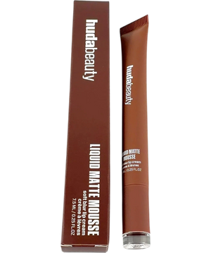Huda Beauty Liquid Matte Mousse Lip Cream Purple 7.5ml