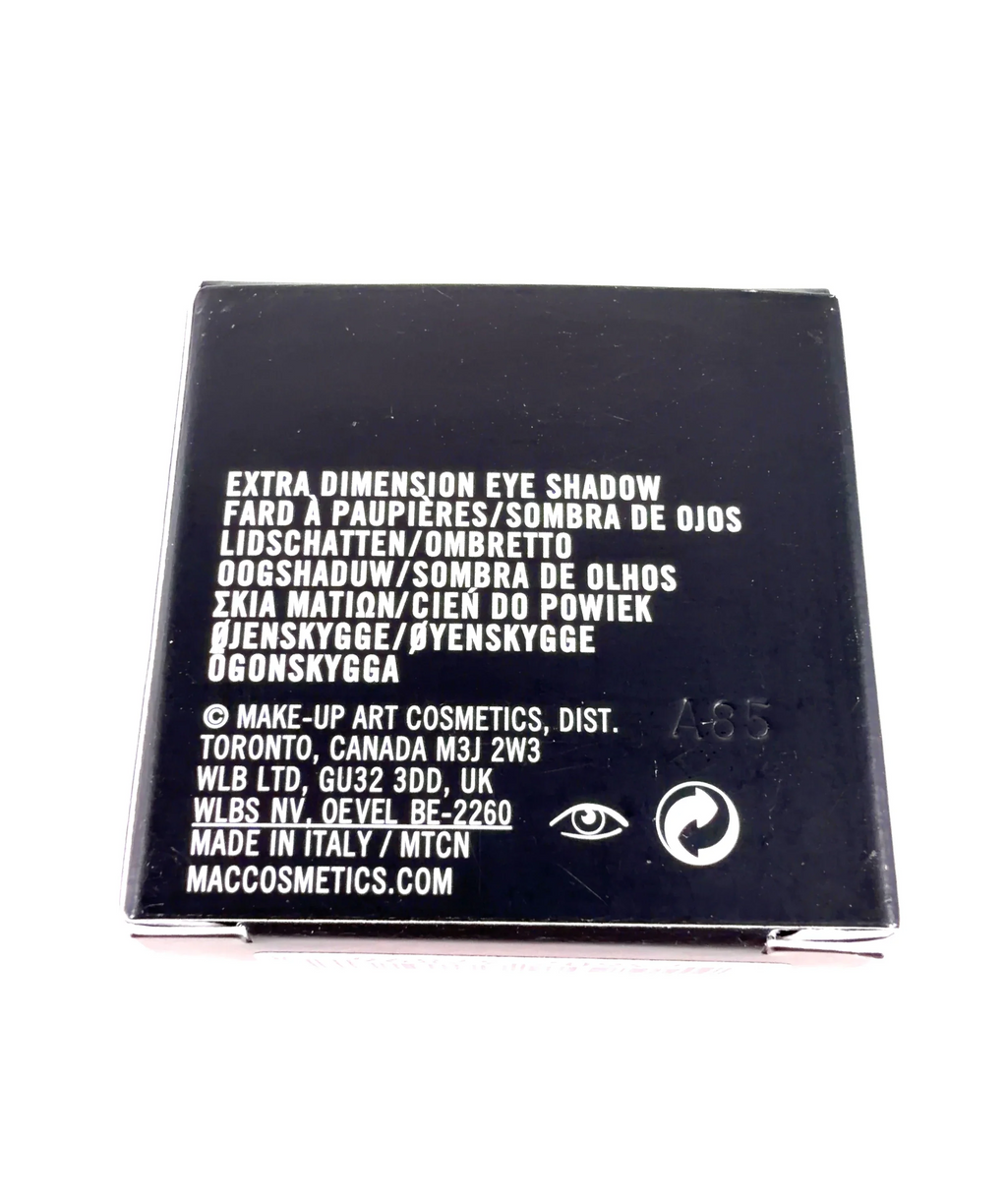 MAC SWEET HEAT Extra Dimension Eye Shadow, size 1.3g — fabric detail