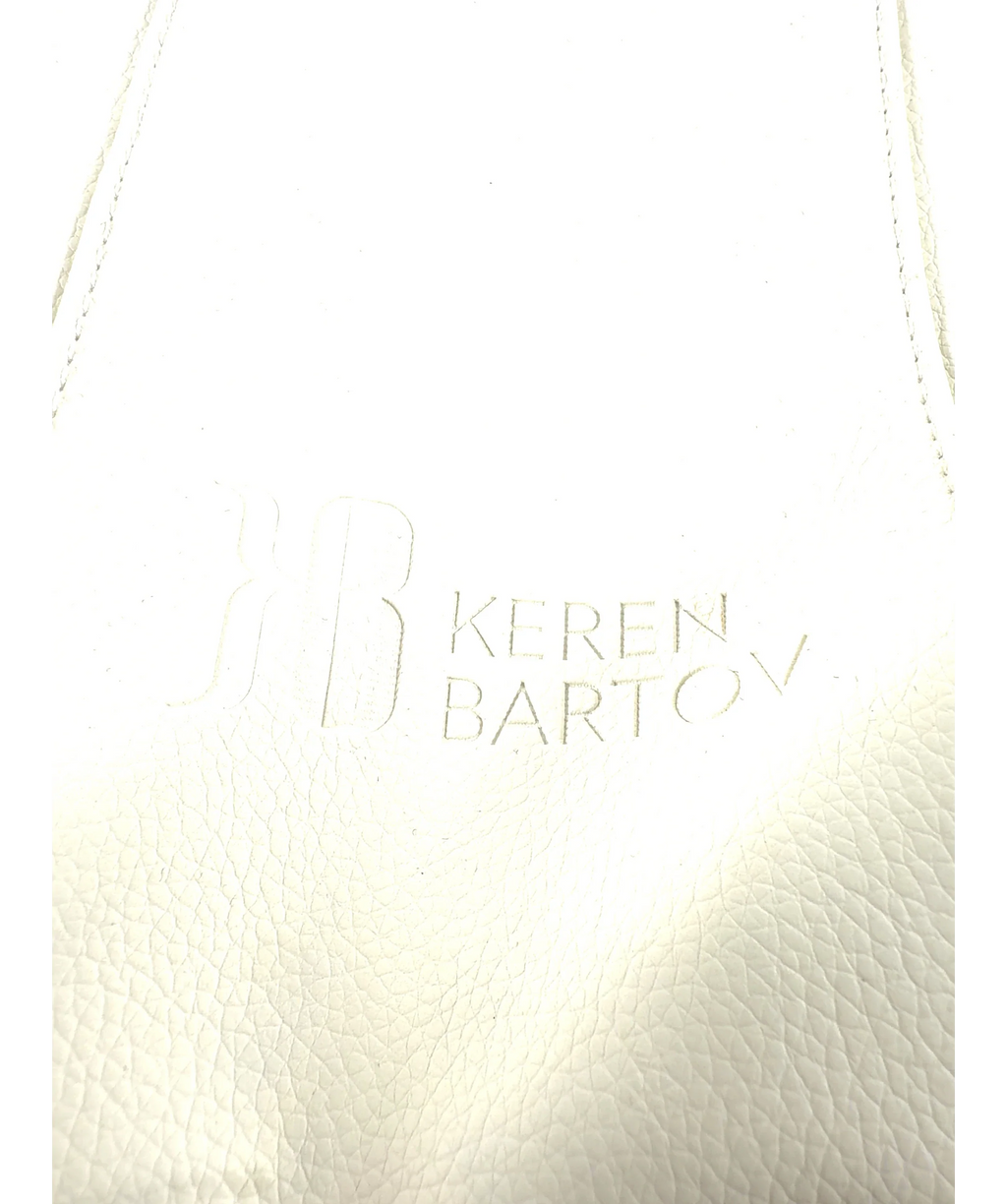 Keren Bartov The Beauty Bag — label