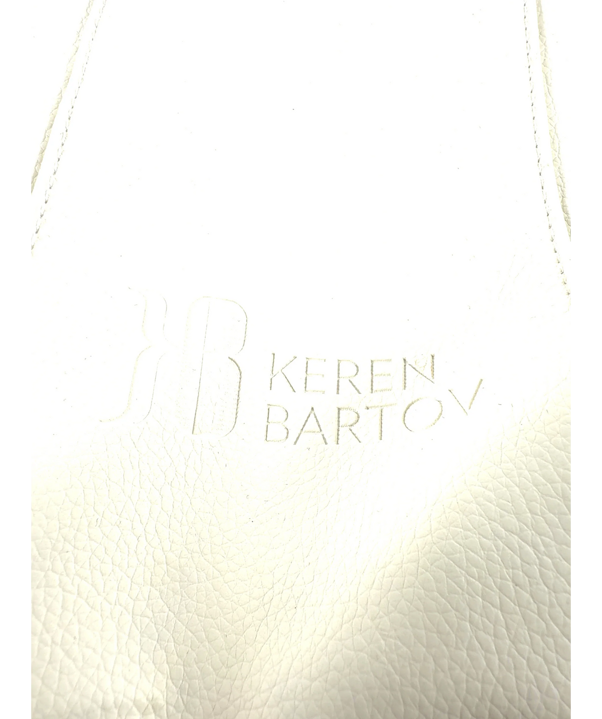 Keren Bartov The Beauty Bag — label