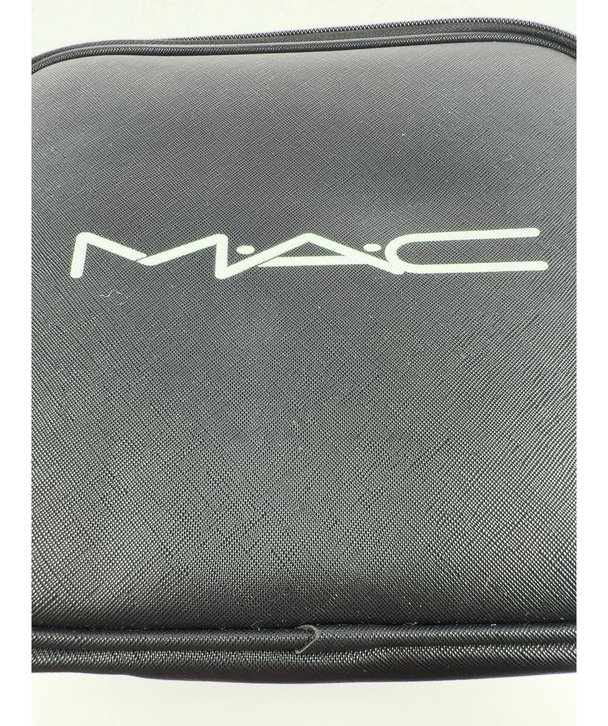 MAC black Shade — label