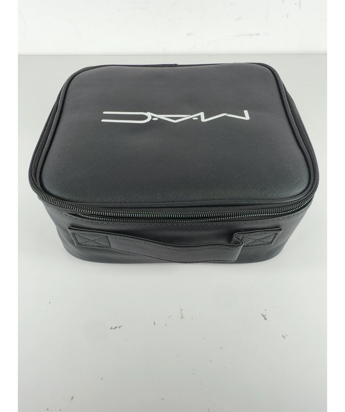 MAC black Shade — care label