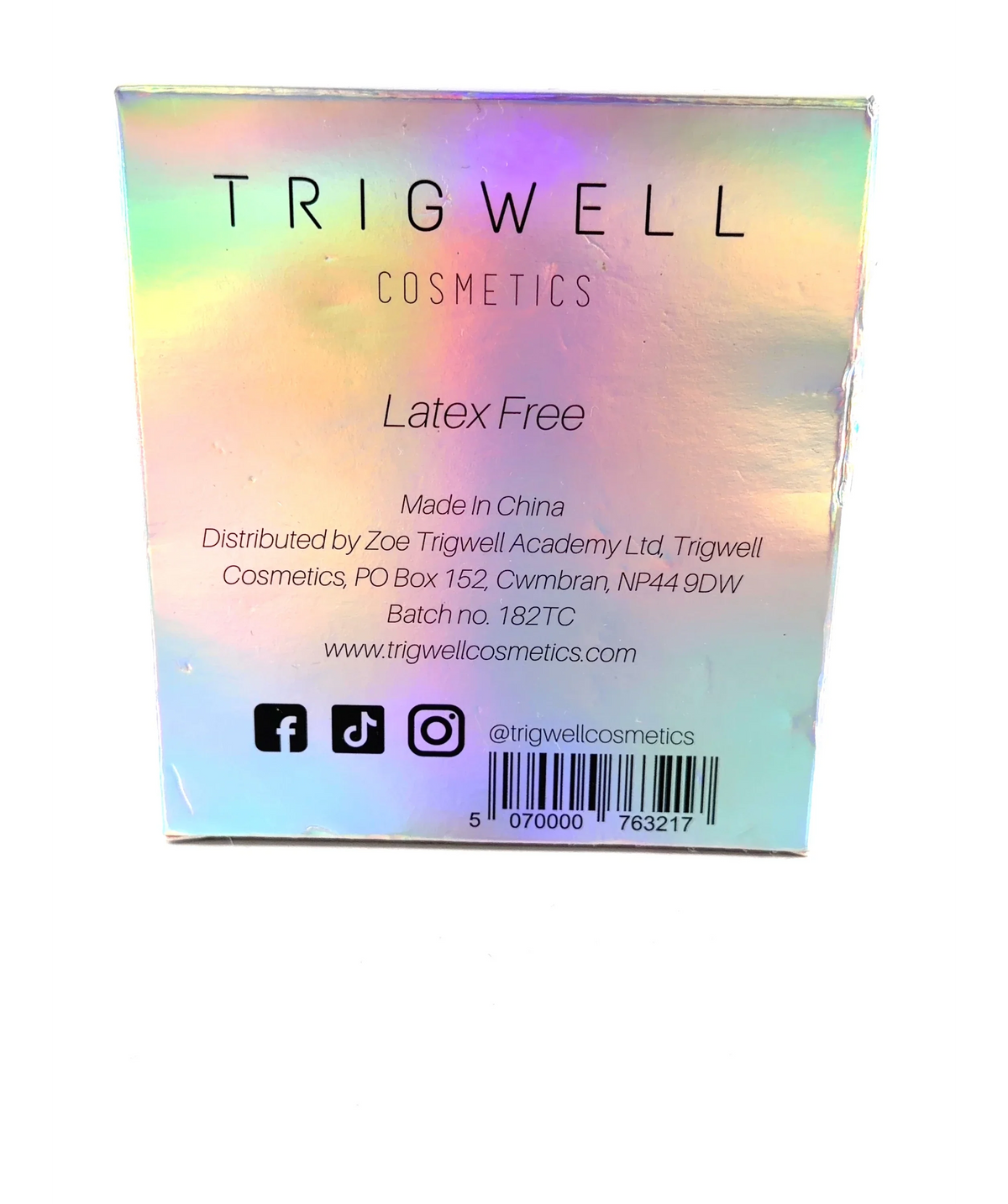 Trigwell Cosmetics Velvet Powder Puff Duo, size 1 — care label