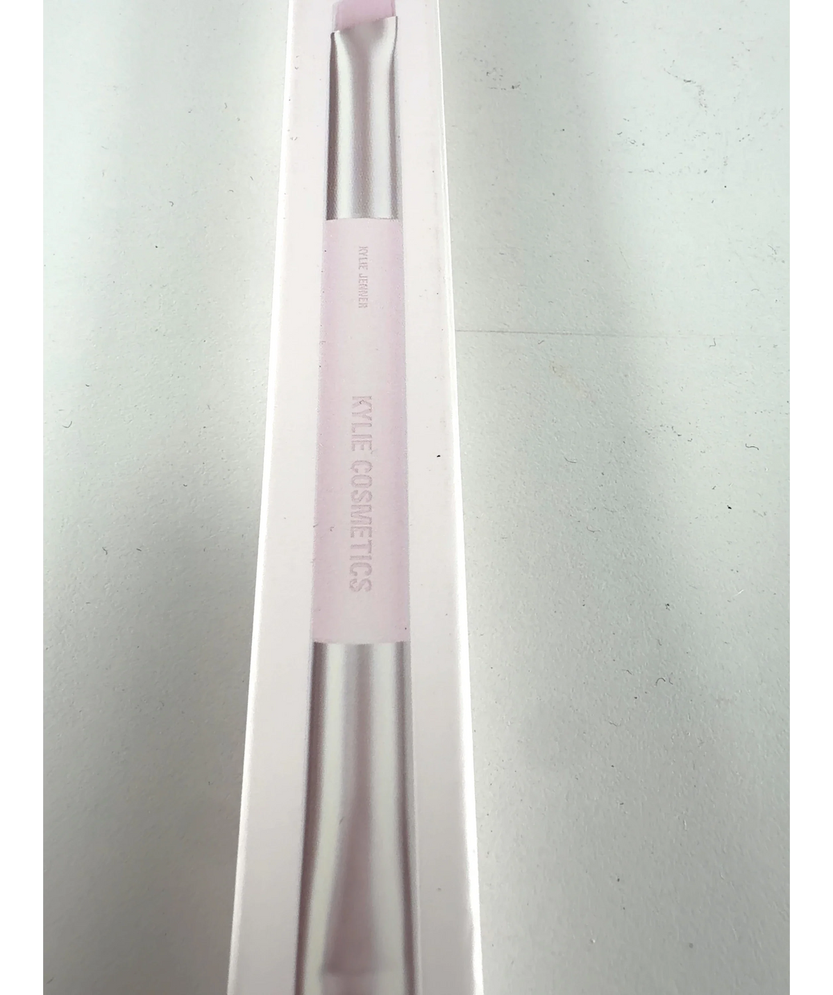 Kylie Cosmetics Precise Sculpting Complexion Brush 05, size 1 — label