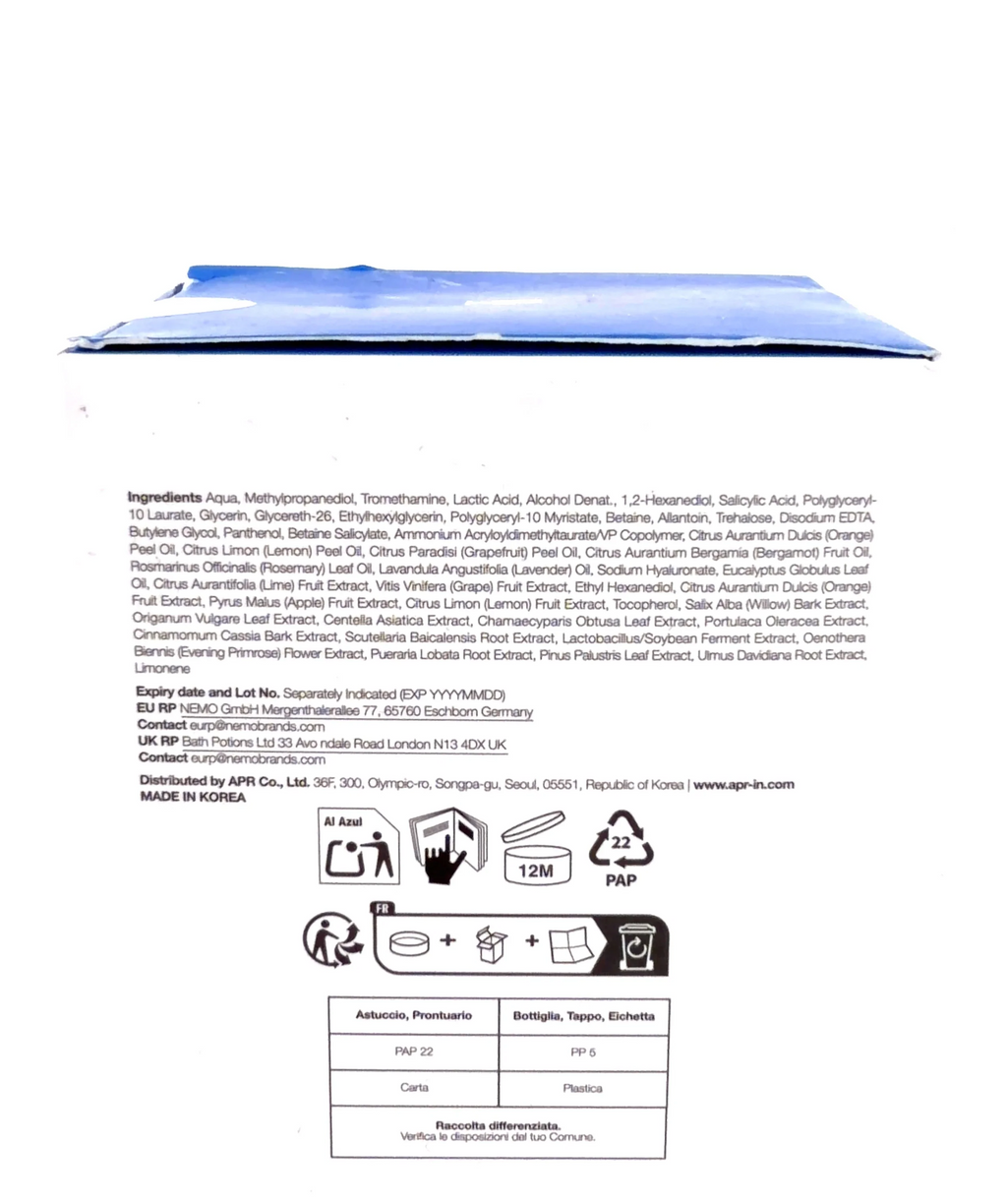 Medicube Zero Pore Pad 2.0, size 155g — fabric detail